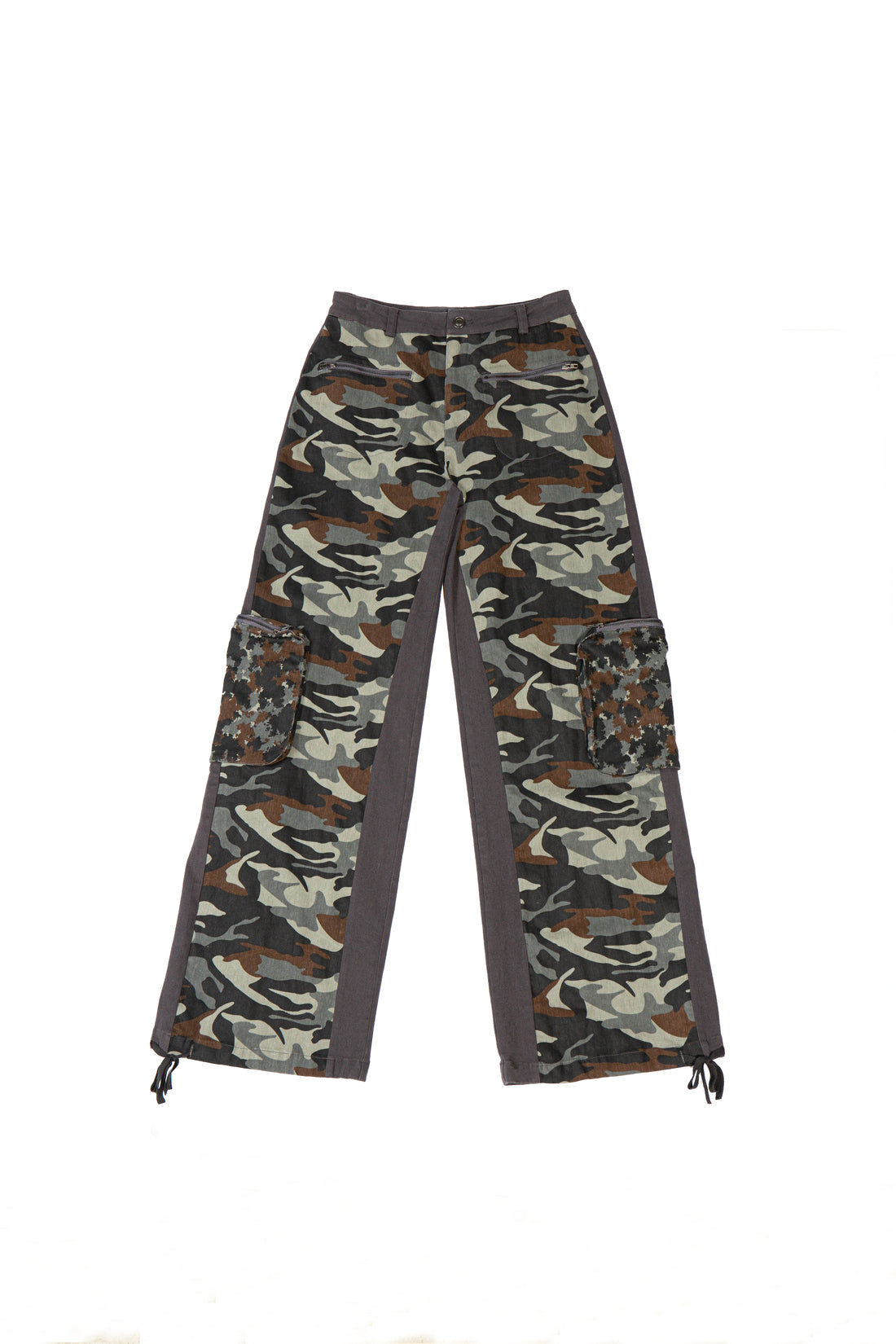 CAMO PATCH CARGO BAGGY PANTS